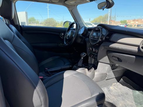 Used 2015 MINI Cooper 2-Door Hardtop FWD image 8