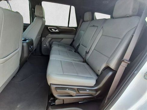 Used 2024 Chevrolet Tahoe LT RWD image 19