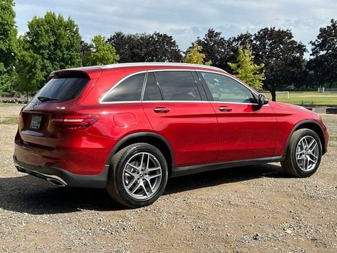 Used 2017 Mercedes-Benz GLC 300 4MATIC image 9