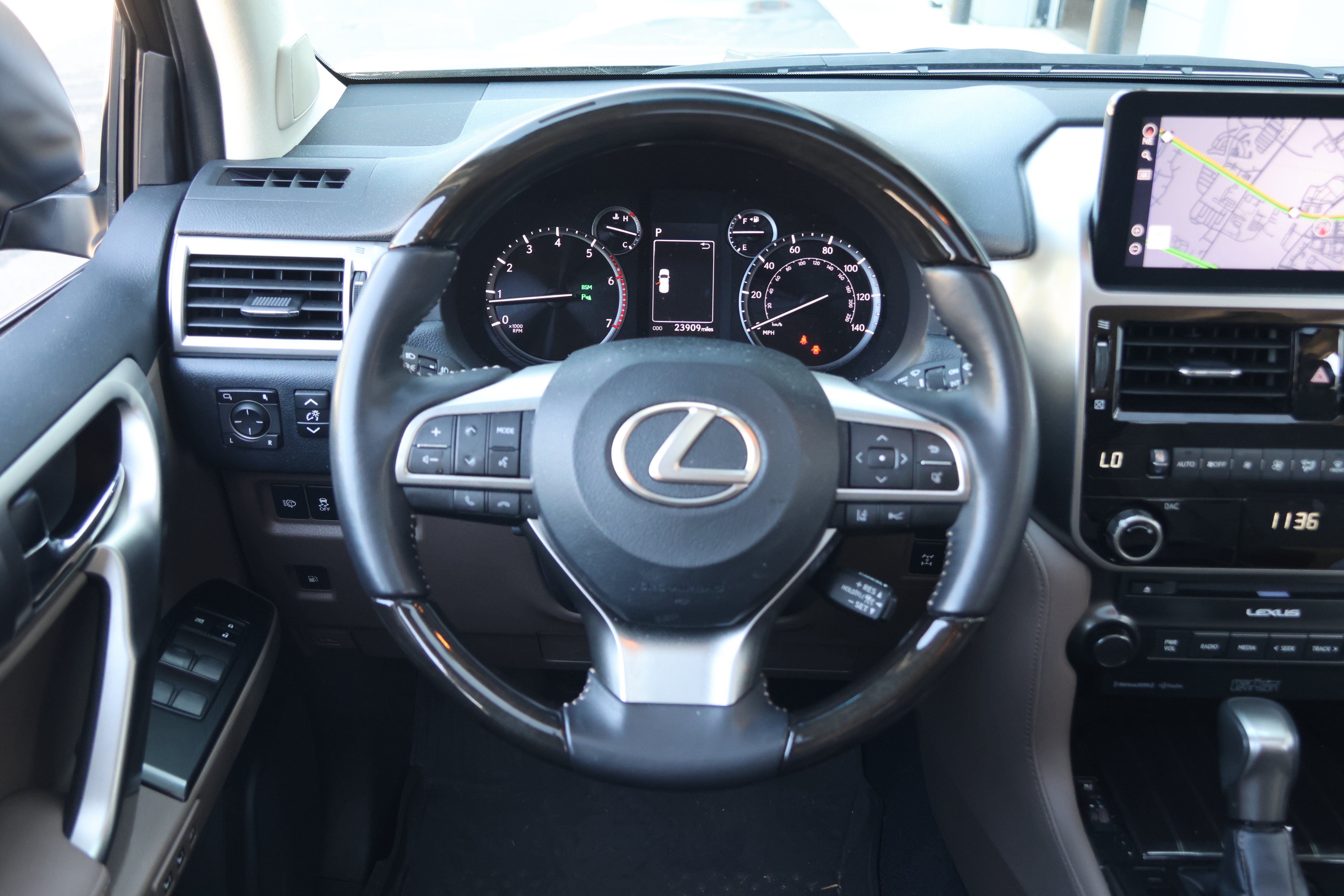 Used 2023 Lexus GX 460 Premium w/ Premium Plus Package AWD/4WD image 18