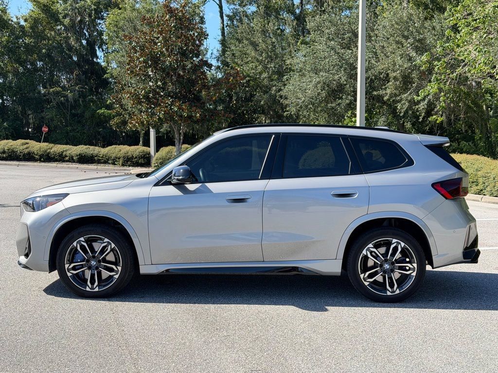 Used 2025 BMW X1 M35i w/ Premium Package AWD/4WD image 2