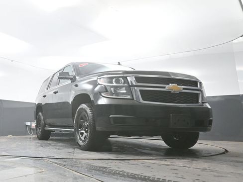 Used 2018 Chevrolet Tahoe 2WD w/ Remote Keyless Entry Package image 49