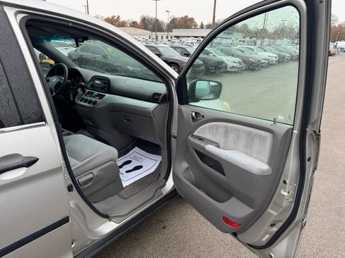 Used 2009 Honda Odyssey LX image 8