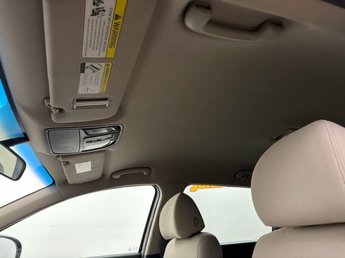 Used 2018 Kia Sorento FWD image 15