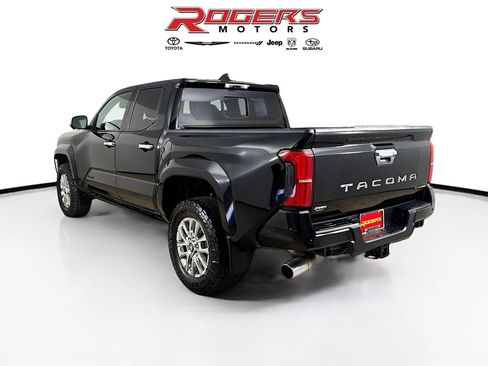 Certified 2025 Toyota Tacoma Limited AWD/4WD image 11