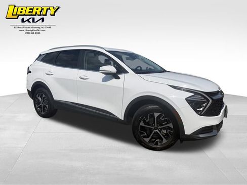 Used 2024 Kia Sportage EX AWD/4WD image 1