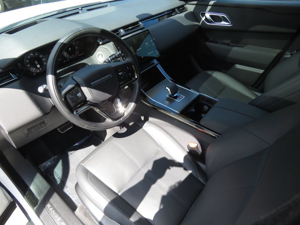 Used 2024 Land Rover Range Rover Velar Dynamic SE AWD/4WD image 11