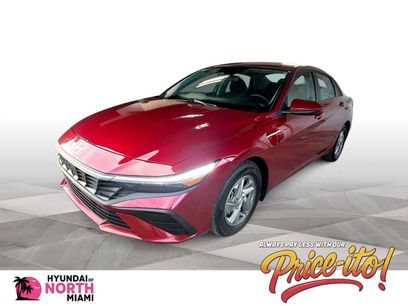 Used 2025 Hyundai Elantra SE