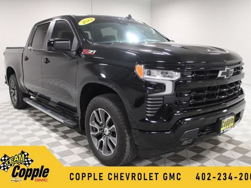 Used 2024 Chevrolet Silverado 1500 RST w/ Z71 Off-Road Package AWD/4WD image 1