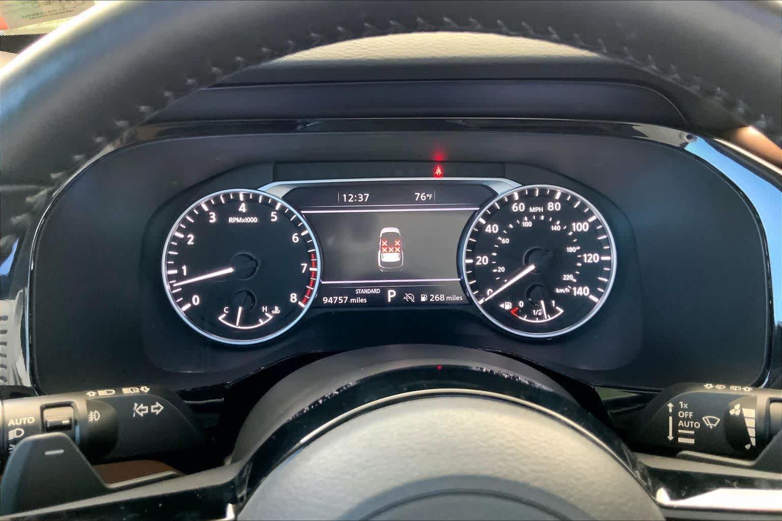 Used 2022 Nissan Pathfinder Platinum w/ Lighting Package (N93) FWD image 26