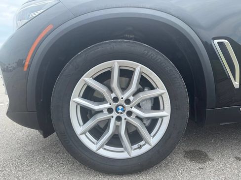 Used 2023 BMW X5 xDrive40i w/ Premium Package AWD/4WD image 14