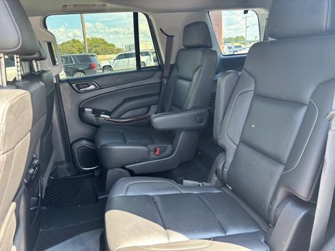 Used 2018 GMC Yukon SLT w/ Premium Edition AWD/4WD image 14