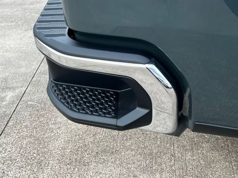 New 2026 Chevrolet Silverado 1500 LT image 17