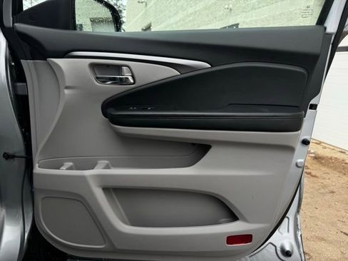 Used 2022 Honda Pilot Special Edition image 14