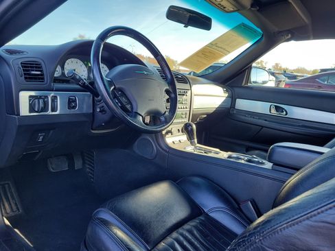 Used 2004 Ford Thunderbird Deluxe image 14