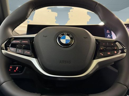 Used 2025 BMW 230i Coupe w/ Convenience Package RWD image 17