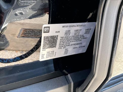 New 2026 GMC Yukon XL AT4 w/ AT4 Premium Package AWD/4WD image 17