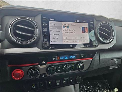 Used 2022 Toyota Tacoma TRD Off-Road w/ TRD Premium Off Road Package AWD/4WD image 12