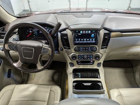 Certified 2017 GMC Yukon Denali image 19