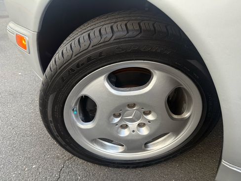 Used 2000 Mercedes-Benz E 430 Sedan image 36