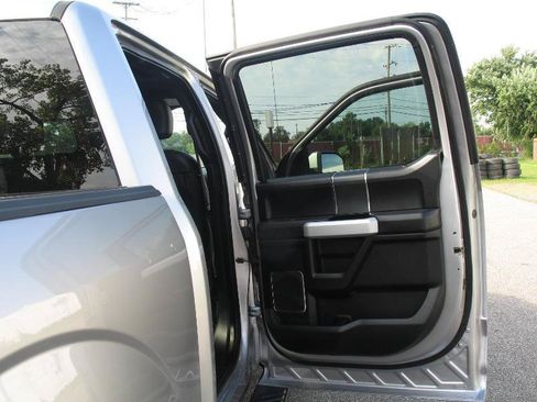 Used 2020 Ford F150 Lariat w/ Equipment Group 502A Luxury AWD/4WD image 18
