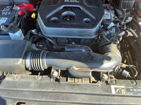 Used 2020 Jeep Wrangler Unlimited Sahara image 25