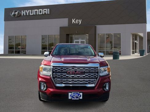 Used 2022 GMC Canyon Denali image 8