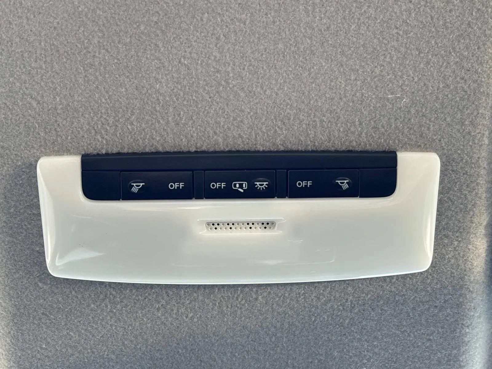 Used 2024 Nissan Kicks S FWD image 15