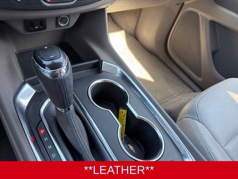 Used 2019 Chevrolet Traverse LT FWD image 20