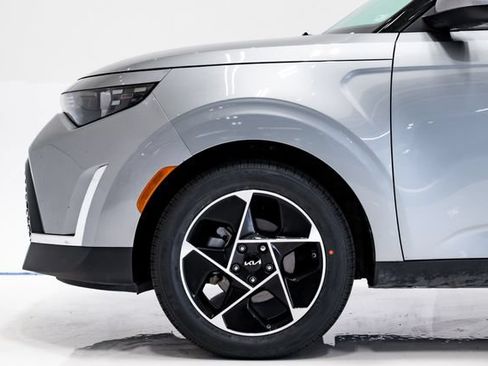 Certified 2024 Kia Soul EX FWD image 29