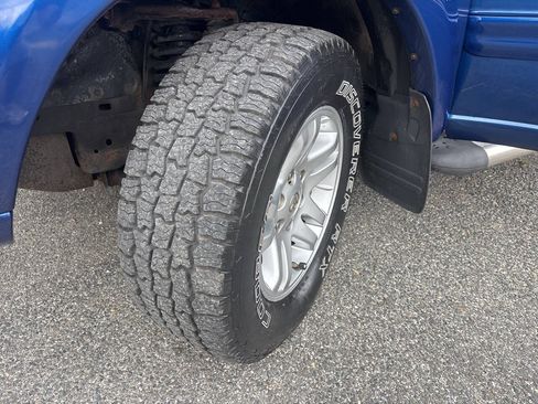 Used 2005 Toyota Tundra Limited w/ All Weather Guard Pkg AWD/4WD image 50