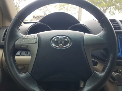 Used 2010 Toyota Highlander Base image 20