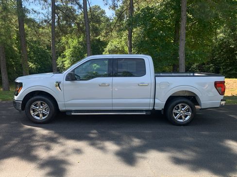 Used 2025 Ford F150 XLT w/ Equipment Group 301A Standard RWD image 5