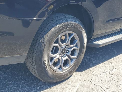 Used 2025 Ford Expedition Active AWD/4WD image 7