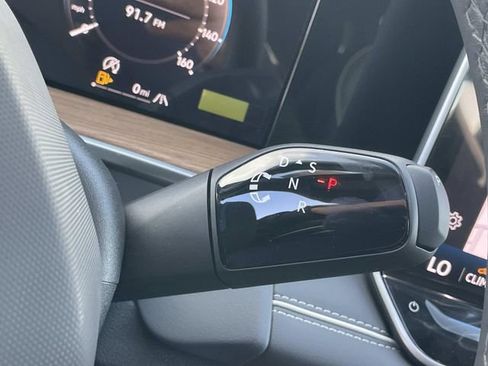 New 2026 Volkswagen Tiguan SEL R-Line image 17