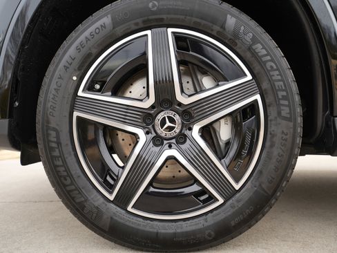 New 2026 Mercedes-Benz GLC 300 4MATIC image 12