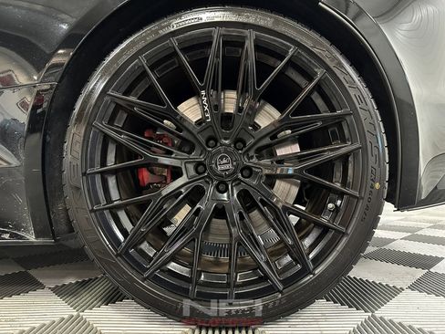 Used 2018 Jaguar F-TYPE R image 22