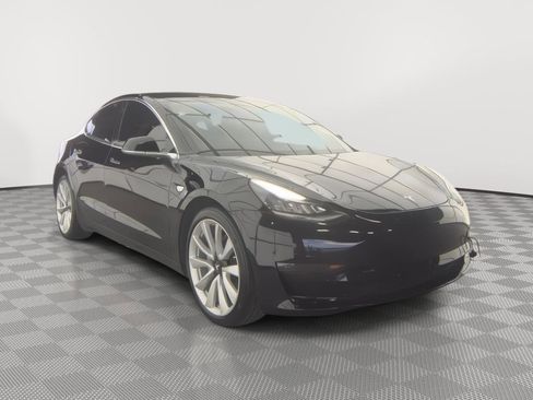 Used 2019 Tesla Model 3 Long Range RWD image 16