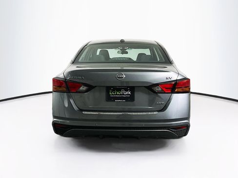 Used 2023 Nissan Altima 2.5 SV image 7