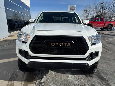Used 2023 Toyota Tacoma 4x4 Double Cab w/ Trail Edition image 9