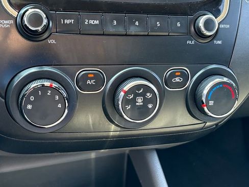 Used 2018 Kia Forte LX image 14