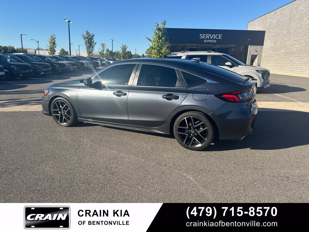 Used 2022 Honda Civic Sport Touring image 2
