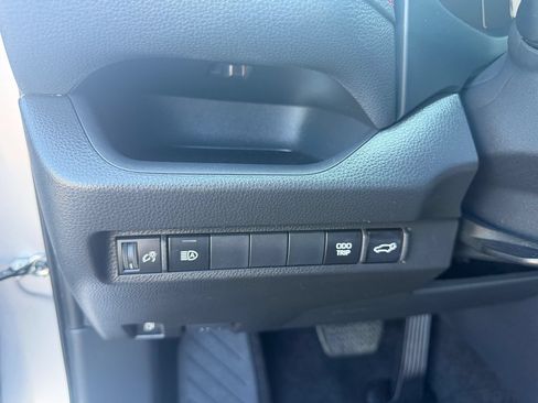 Used 2023 Toyota RAV4 XSE AWD/4WD image 11