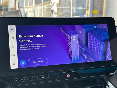 Used 2023 Toyota Venza Nightshade image 21