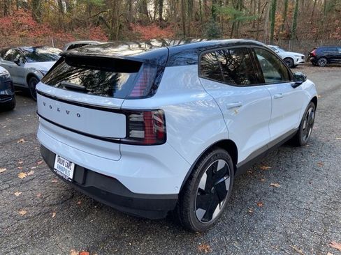 New 2025 Volvo EX30 Ultra w/ Climate Package image 7