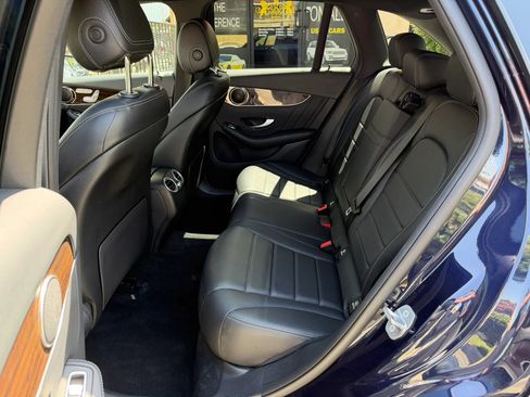 Used 2019 Mercedes-Benz GLC 300 image 12
