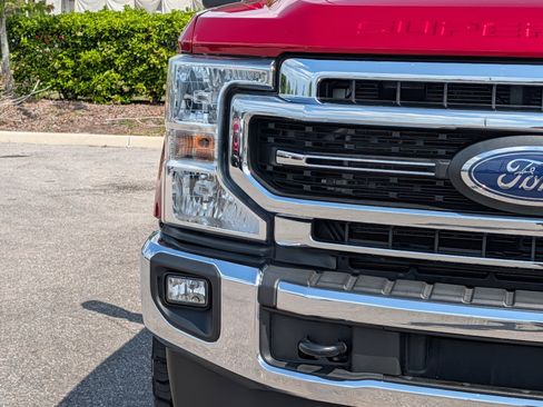 Used 2022 Ford F250 Lariat w/ Lariat Value Package image 9