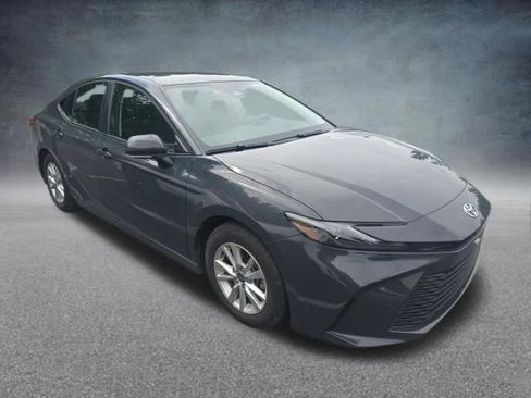 Used 2025 Toyota Camry LE FWD image 2