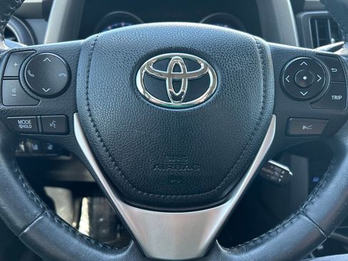 Used 2018 Toyota RAV4 Adventure w/ Cold Weather Package AWD/4WD image 10