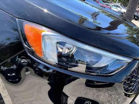 Used 2022 Ford Edge ST-Line w/ Class II Trailer Tow Package AWD/4WD image 28